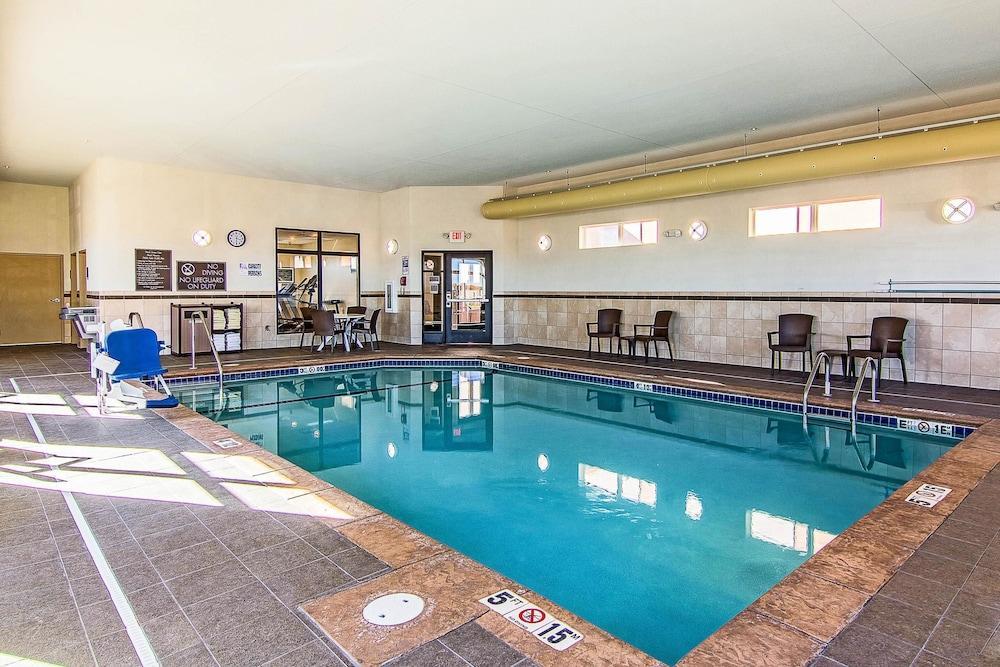 Baymont By Wyndham Flat Rock Hotel Екстериор снимка