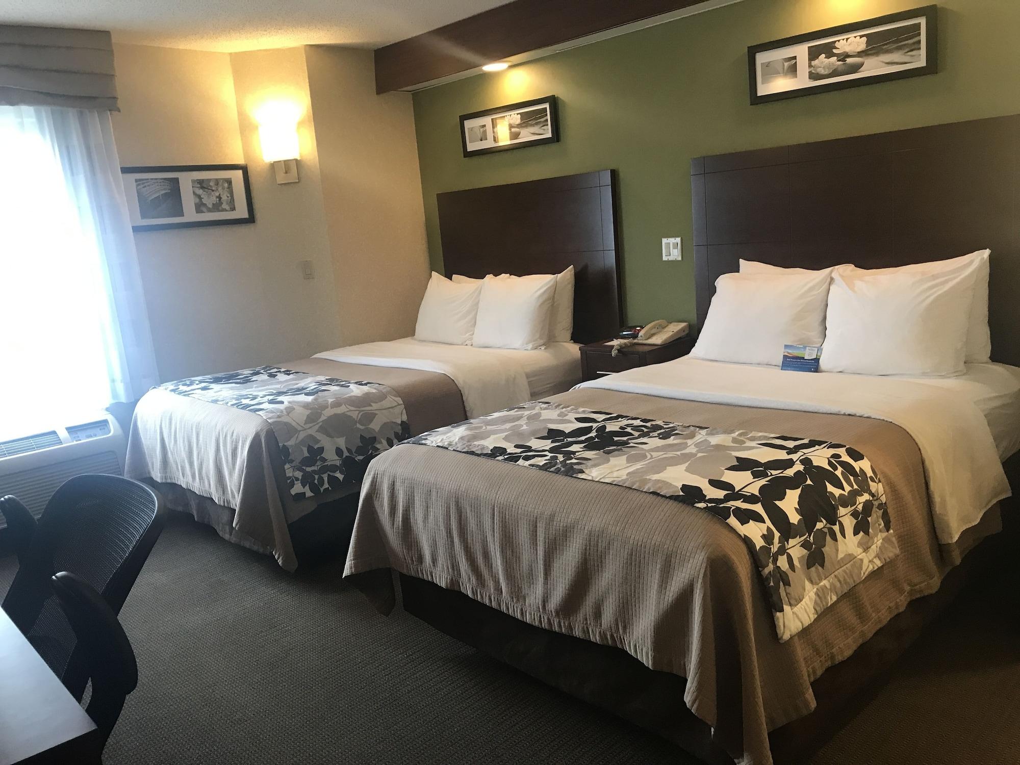 Baymont By Wyndham Flat Rock Hotel Екстериор снимка