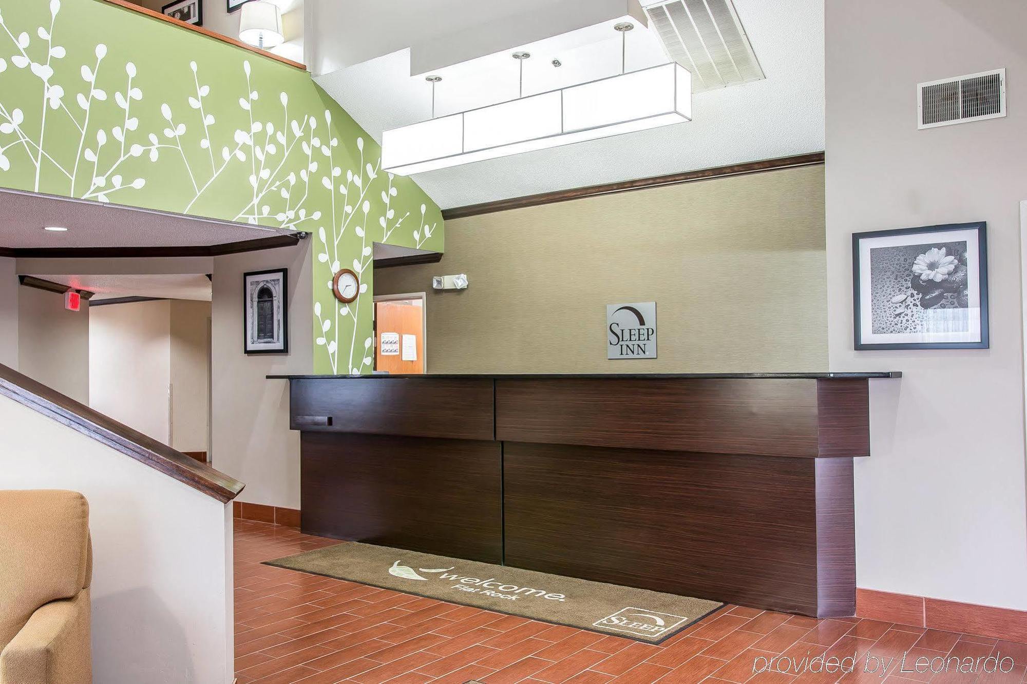 Baymont By Wyndham Flat Rock Hotel Екстериор снимка